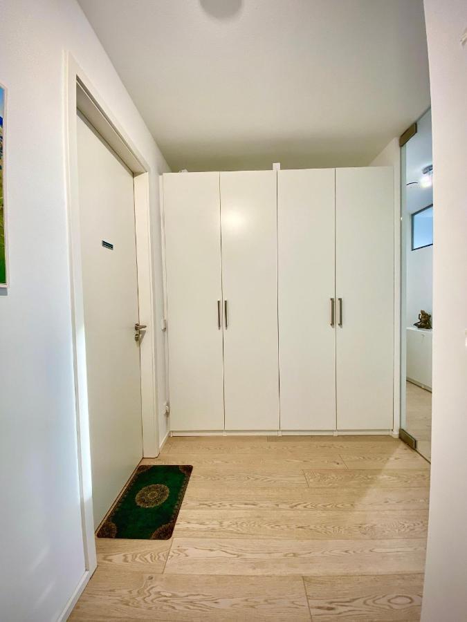 Alpen-Panorama Suite - Einzigartige Privatsuite Hoch Ueber Muenchen, 12Tes Og, Alpenblick, Loggia, Whirlpool, 15 Minuten Zum Zentrum, Ruhe Und Erholung In Der Stadt Muenchen Fuer Privat Und Geschaeftlich Reisende Bagian luar foto